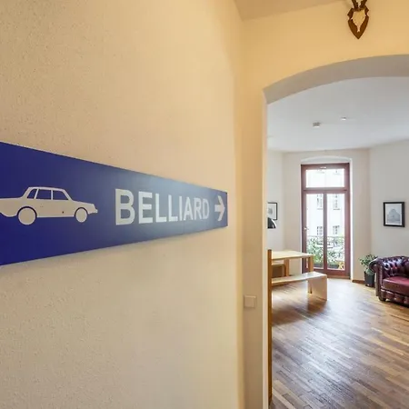 Charmante Altbauwohnung Im Szenekiez Mit Balkon * 드레스덴