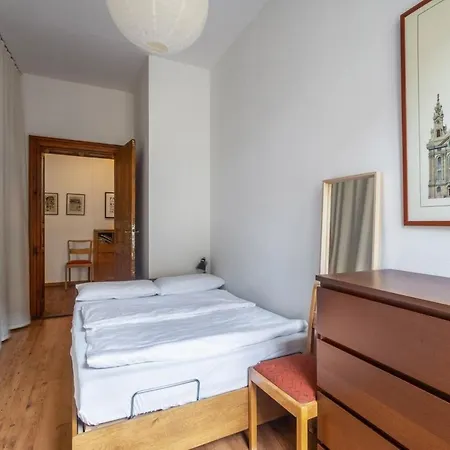 Charmante Altbauwohnung Im Szenekiez Mit Balkon 아파트 *